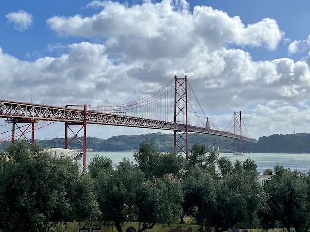 Cosas-que-hacer-en-Lisboa-Puente-25-de-Abril