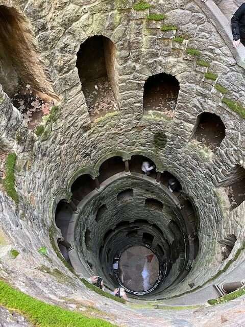 Que-ver-en-Sintra-en-un-día-Quinta-da-Regaleira-Pozo-Iniciatico