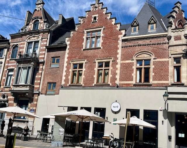 Bruselas-edificio-barrio-Ixelles