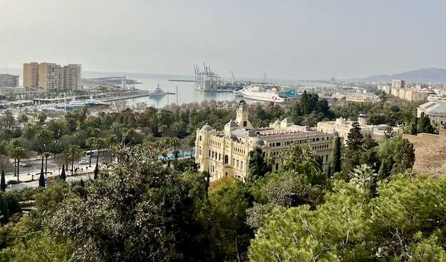 Lugares-más-importantes-que-ver-en-Málaga-en-72-horas-vistas-desde-Castillo-Gibralfaro