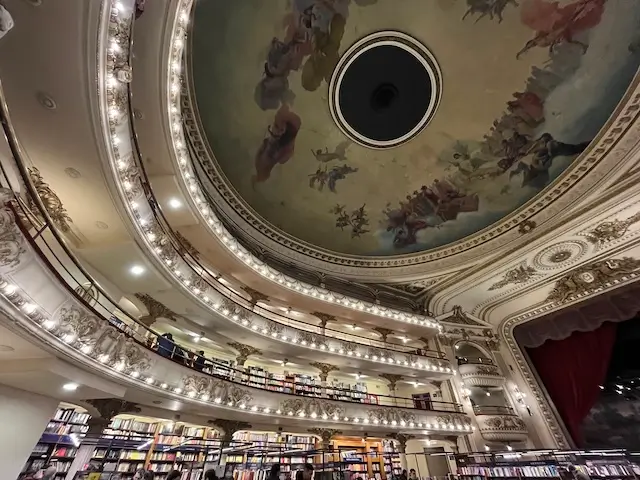 libreria-el-Ateneo-lugares-imprescindibles-en-Buenos-Aires